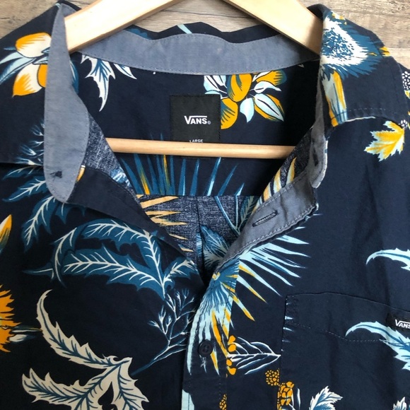 Vans Men’s Floral Print  Navy and Yellow Hawaiian Tropical Shirt Large - Picture 2 of 8